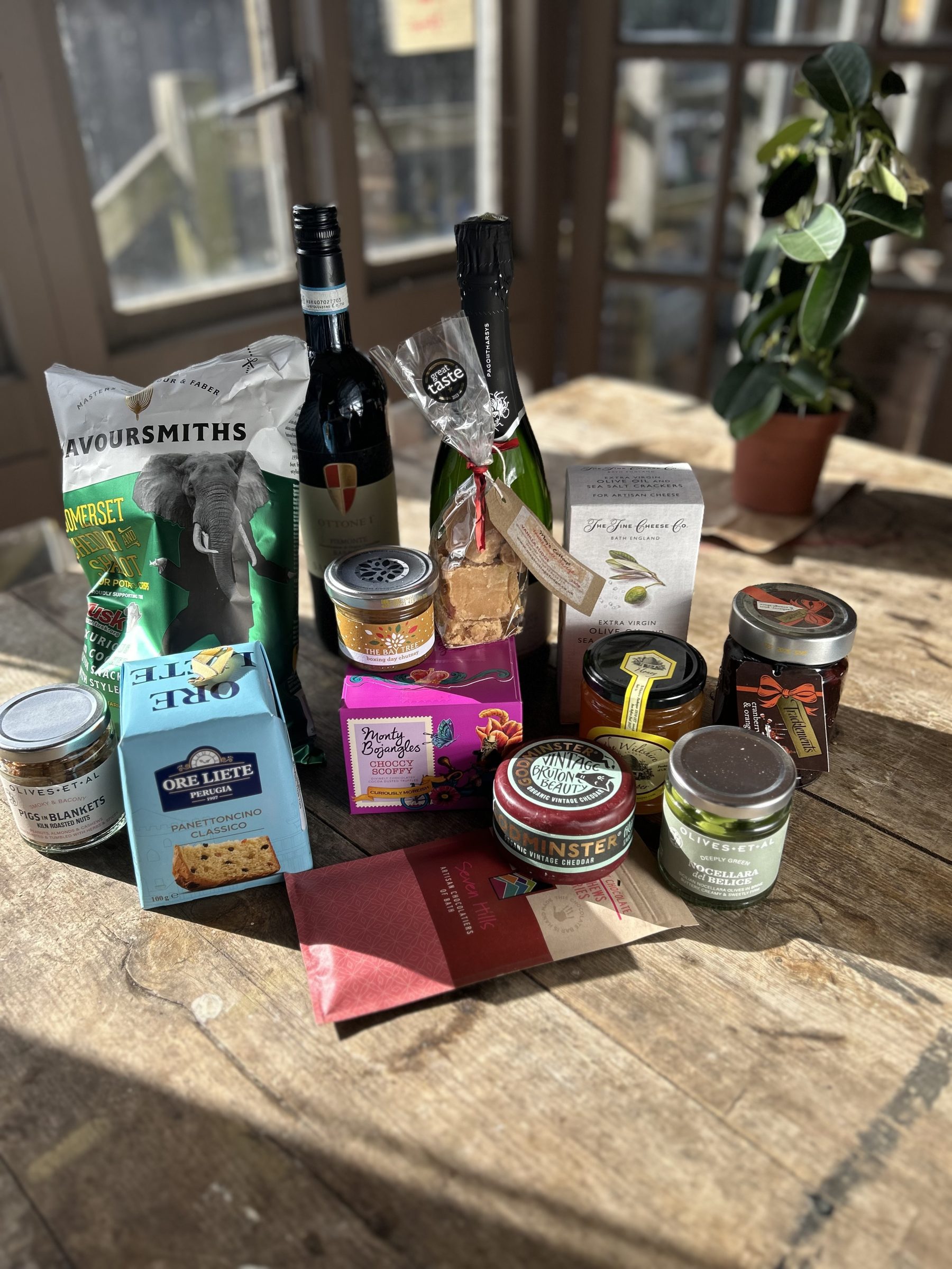 Hartley Farm Deluxe Christmas Hamper